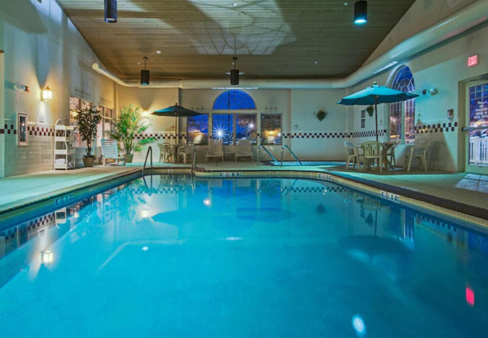 Hotel Express & By Ihg